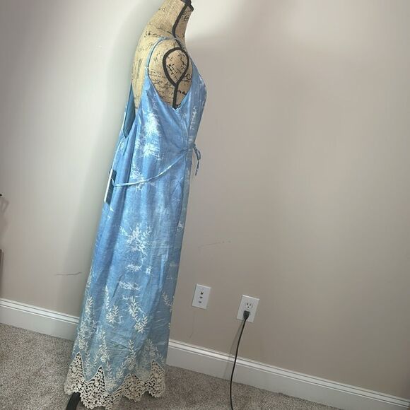 Line & Dot Maxi sleeveless Dress - Picture 7 of 13